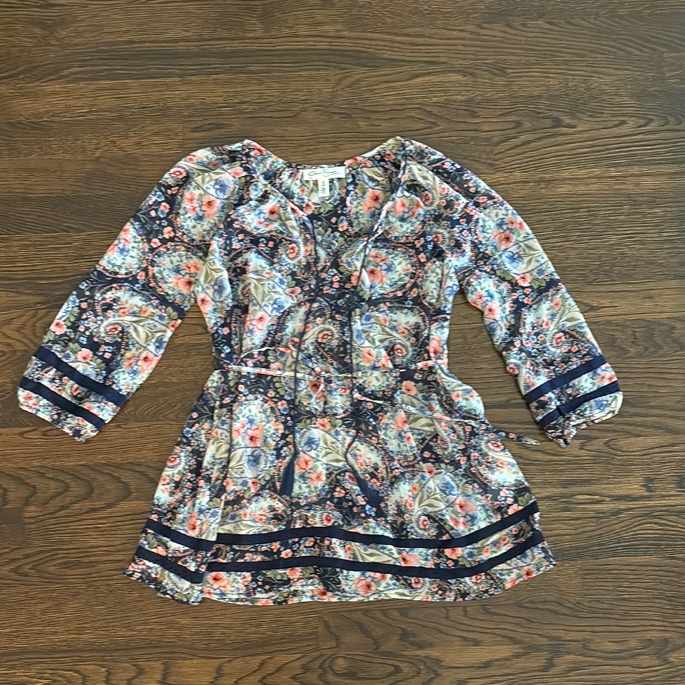 Jessica Simpson Maternity Floral Top, size XS